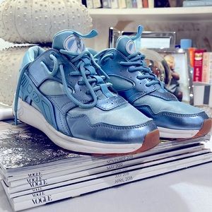 Heelys | Youth Tennis Skates (4-Youth/5-Women)